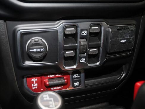 Used 2022 Jeep Wrangler Unlimited Rubicon w/ LED Lighting Group image 30