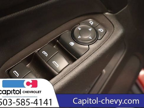 Used 2019 Chevrolet Equinox Premier FWD image 12