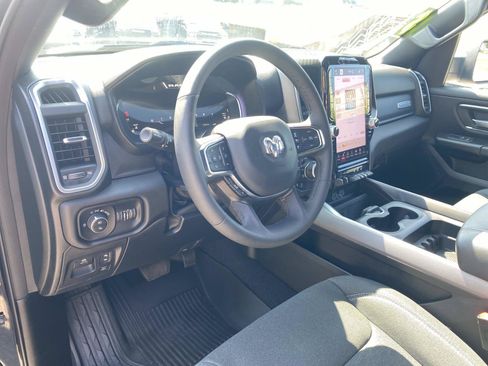 Used 2025 RAM 1500 Big Horn AWD/4WD image 27