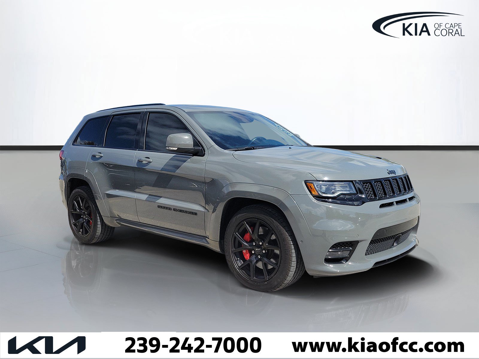 Used 2020 Jeep Grand Cherokee SRT AWD/4WD image 6