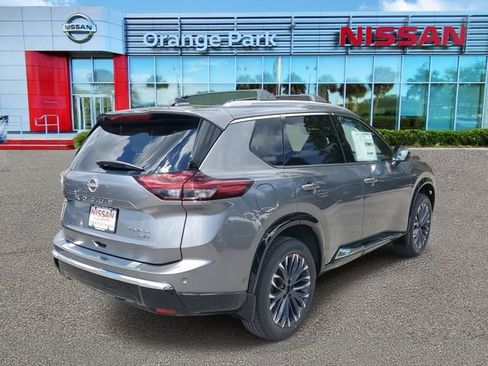 New 2026 Nissan Rogue Platinum w/ Platinum Premium Package image 2