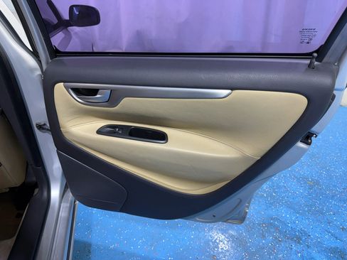 Used 2005 Volvo V70 R image 34