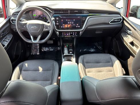 Certified 2022 Chevrolet Bolt LT w/ Infotainment Package FWD image 12