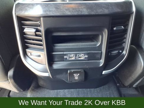 Used 2022 RAM 1500 Big Horn AWD/4WD image 11
