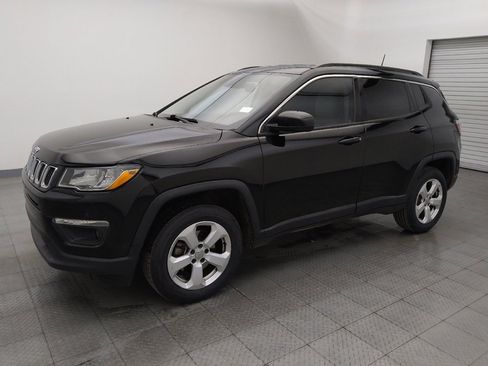 Used 2018 Jeep Compass Latitude w/ Popular Equipment Group image 2