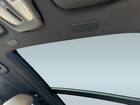 Certified 2023 Volvo XC60 B5 Plus w/ Protection Package Premier image 16