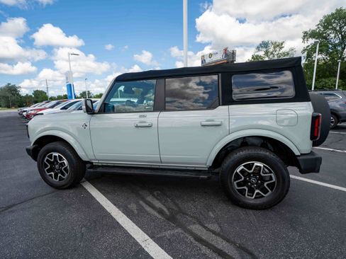 Used 2022 Ford Bronco Outer Banks AWD/4WD image 4