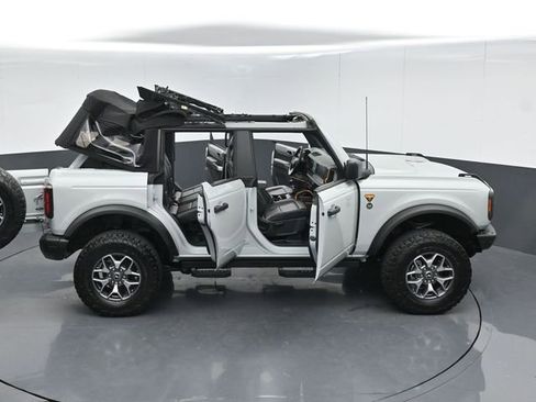 Used 2021 Ford Bronco Badlands image 62