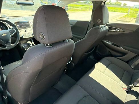 Used 2023 Chevrolet Malibu LT FWD image 14