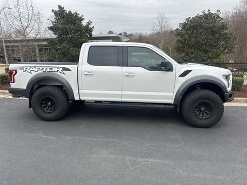 Used 2018 Ford F150 Raptor w/ Equipment Group 802A Luxury image 1
