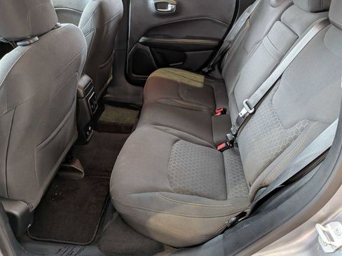 Used 2018 Jeep Compass Sport w/ Tech Group image 17