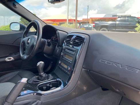 Used 2013 Chevrolet Corvette Coupe RWD image 12