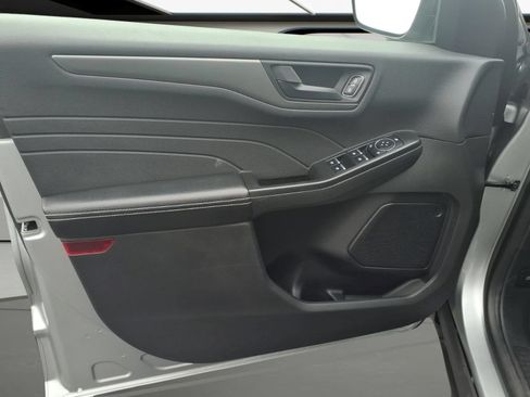 Used 2024 Ford Escape Active FWD image 8