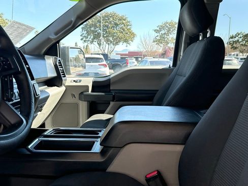 Used 2017 Ford F150 XL w/ Equipment Group 101A Mid image 17