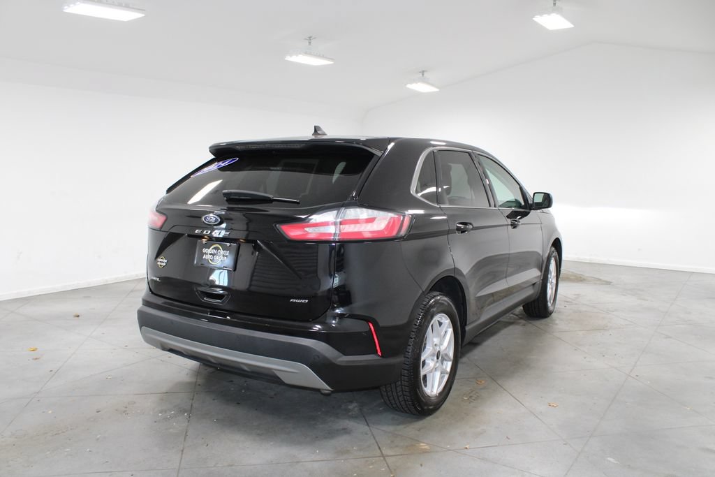Used 2024 Ford Edge SEL AWD/4WD image 9