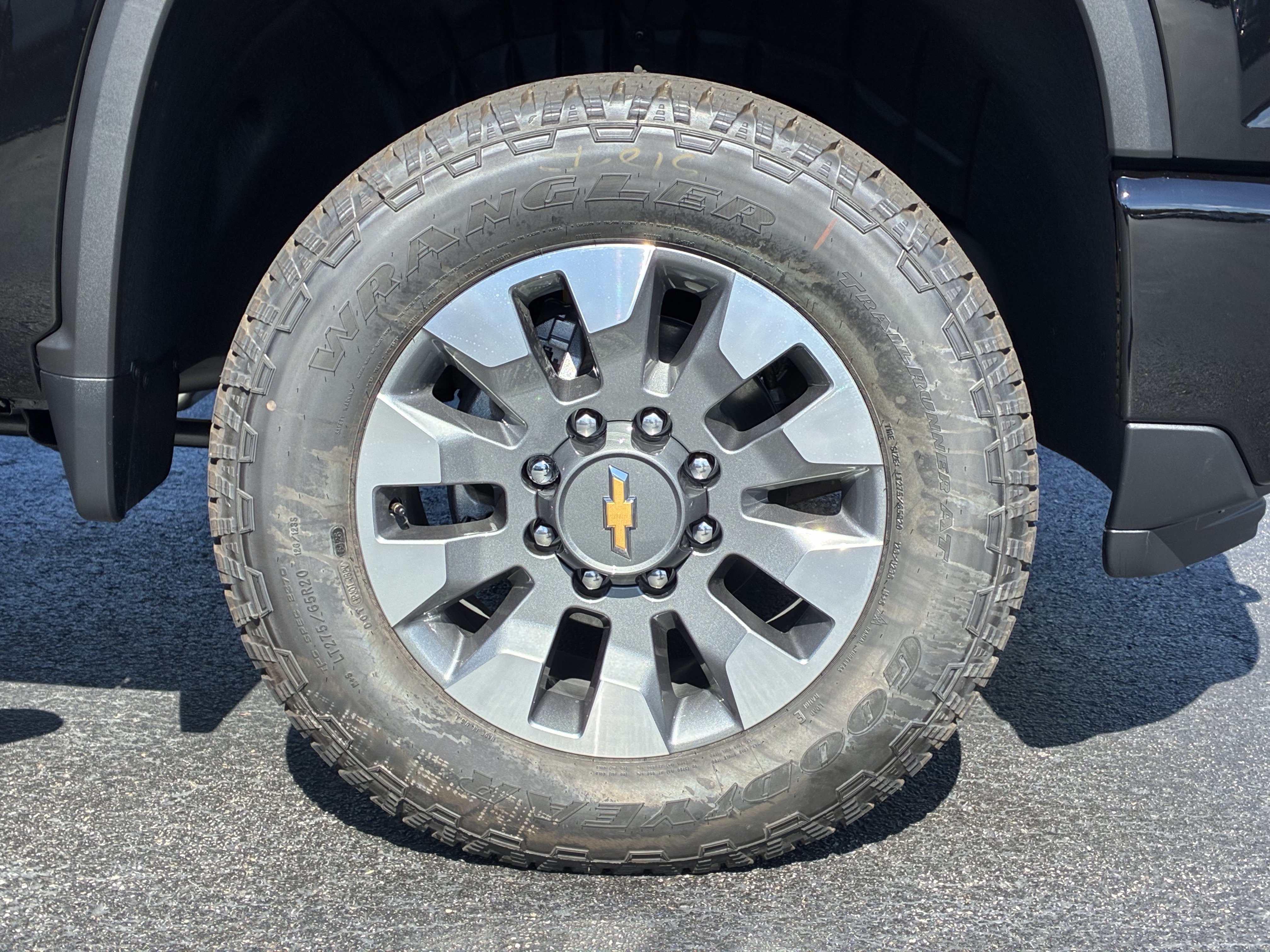 New 2026 Chevrolet Silverado 2500 Custom w/ Custom Value Package AWD/4WD image 6