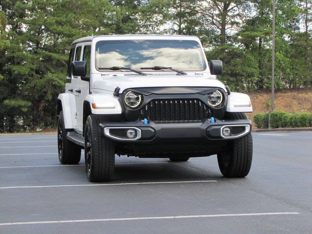 Used 2022 Jeep Wrangler Unlimited Sahara AWD/4WD image 9