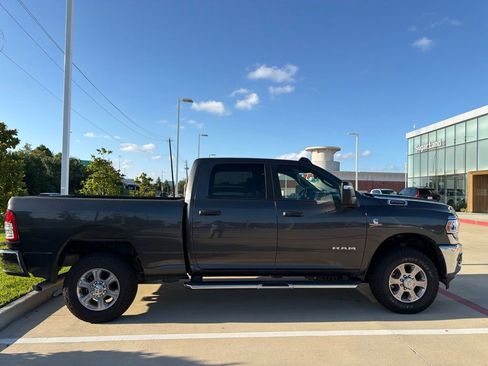 Used 2024 RAM 2500 Big Horn AWD/4WD image 10