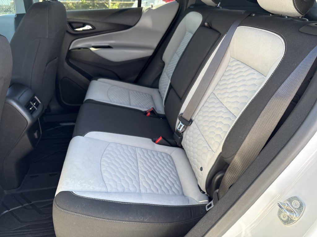 Used 2018 Chevrolet Equinox LT FWD image 27
