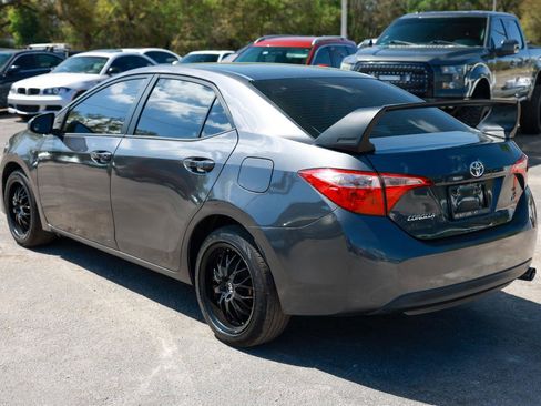 Used 2017 Toyota Corolla LE image 5