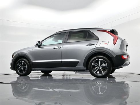 New 2025 Kia Niro EX image 37