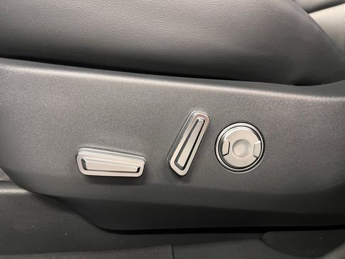 New 2026 Lincoln Nautilus Premier image 29