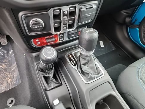 Used 2024 Jeep Wrangler Unlimited Rubicon 4xe w/ Convenience Group image 36