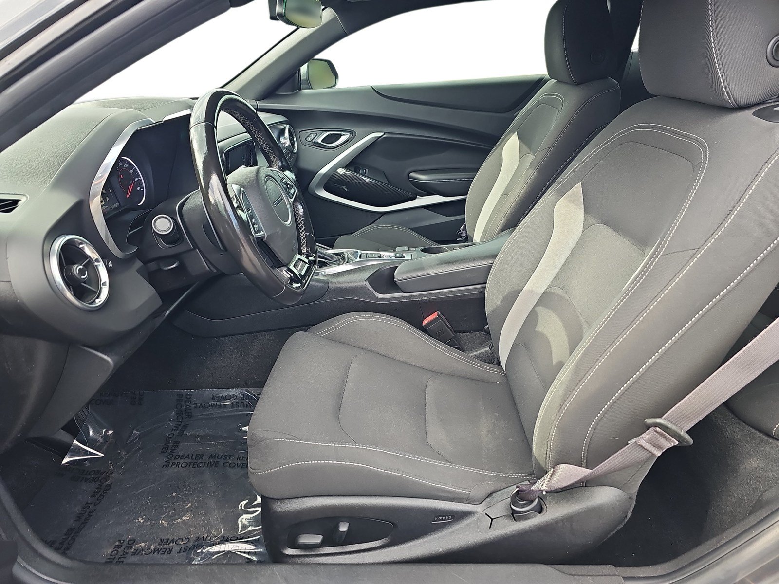 Used 2017 Chevrolet Camaro LT RWD image 11