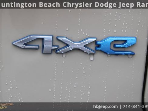 Used 2022 Jeep Wrangler Unlimited Sahara image 6