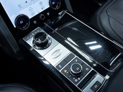 Used 2021 Land Rover Range Rover Westminster Edition image 17