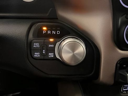 Used 2019 RAM 1500 Laramie AWD/4WD image 23