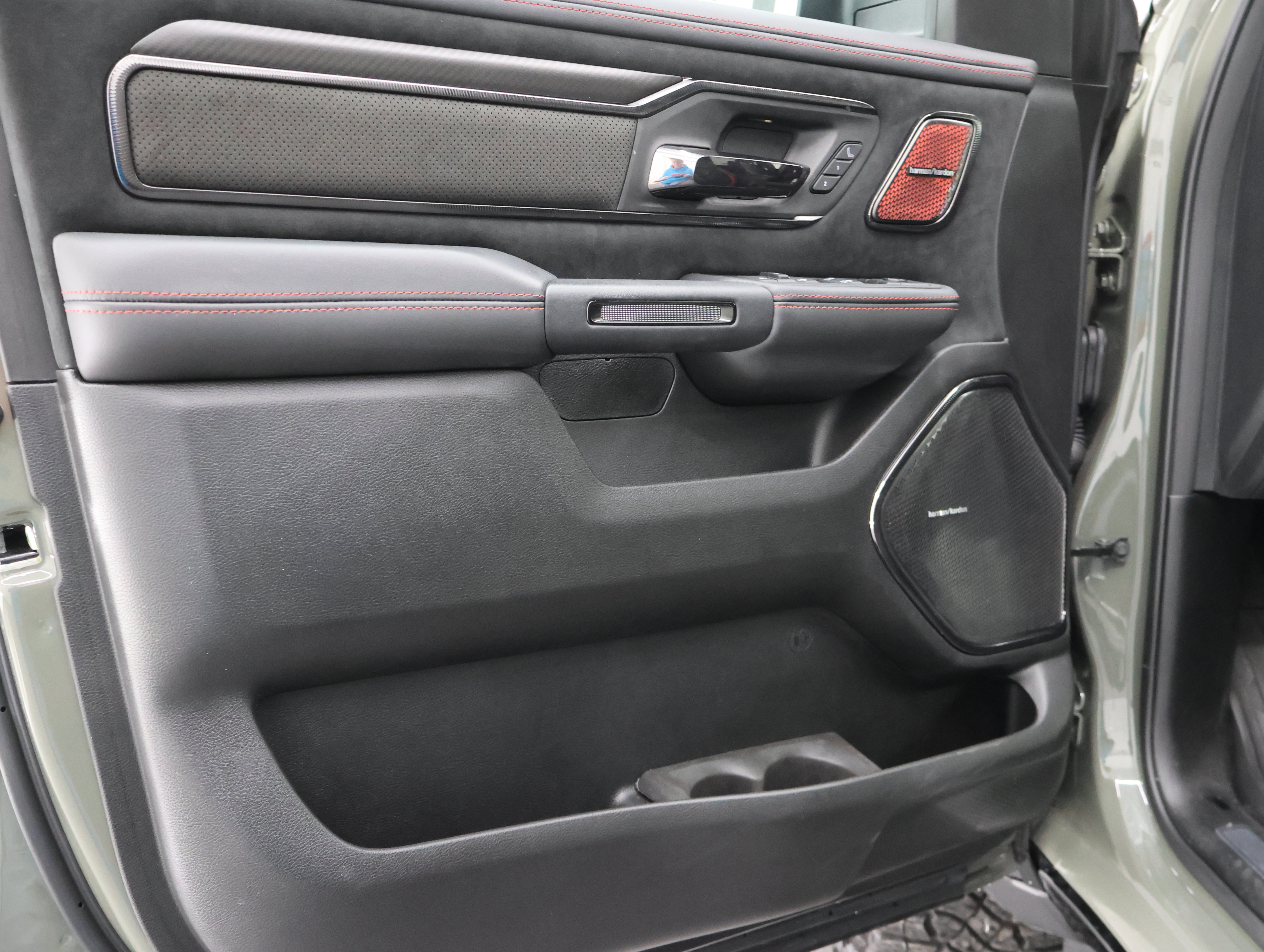 Used 2026 RAM 1500 RHO w/ RHO Level 1 Equipment Group AWD/4WD image 44
