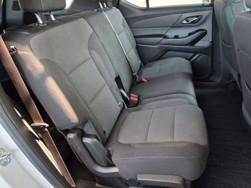 Used 2023 Chevrolet Traverse LT w/ LPO, Floor Liner Package FWD image 26