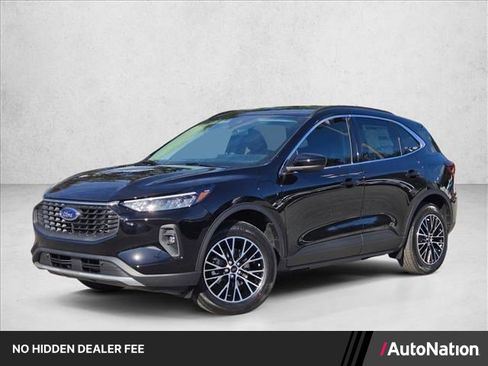 New 2026 Ford Escape SE FWD image 1