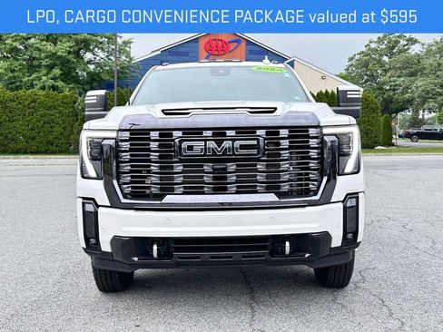 Certified 2024 GMC Sierra 3500 Denali Ultimate AWD/4WD image 5