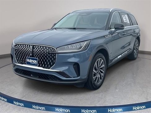 New 2026 Lincoln Aviator AWD image 1
