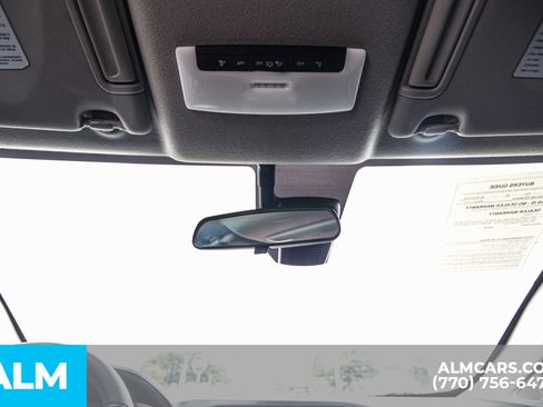 Used 2020 Nissan Versa SR w/ Convenience Package image 60