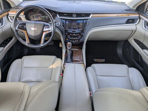 Used 2019 Cadillac XTS Luxury image 2
