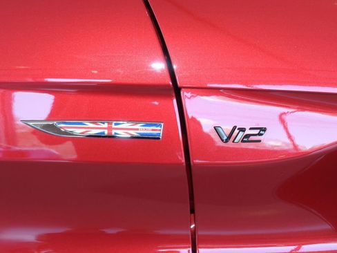 Used 2023 Aston Martin V12 Vantage Roadster image 27