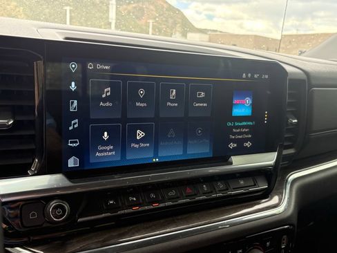 Used 2023 Chevrolet Silverado 1500 LTZ w/ LTZ Premium Package AWD/4WD image 18