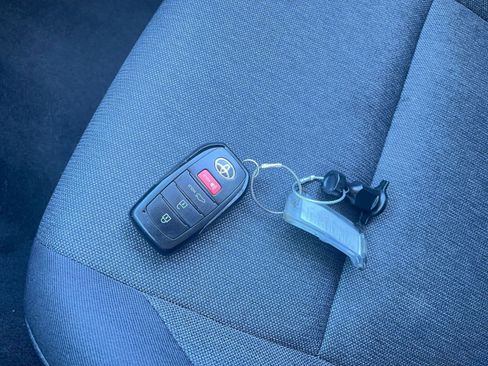 Used 2025 Toyota Camry LE image 22