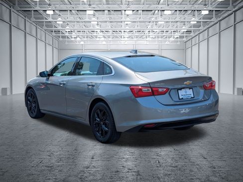Used 2023 Chevrolet Malibu LT FWD image 3