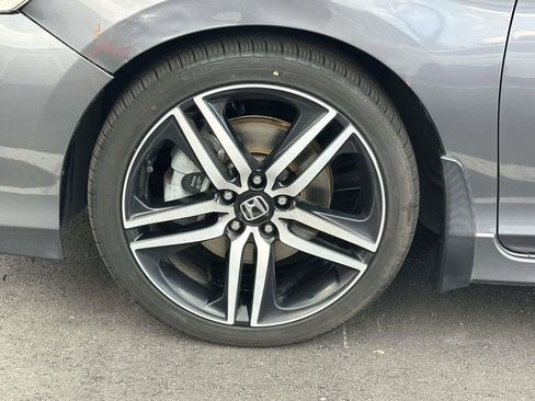 Used 2017 Honda Accord Sport Special Edition image 4