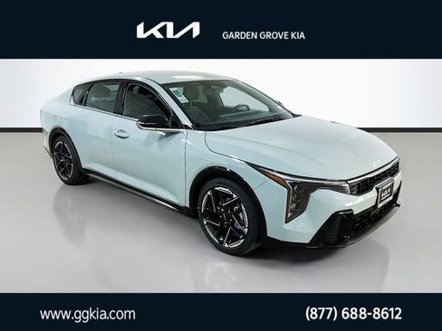 New 2025 Kia K4 GT-Line image 1