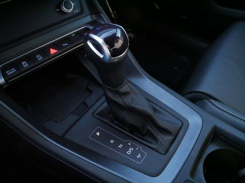 Used 2023 Audi Q3 2.0T Premium Plus w/ Premium Plus Package image 24