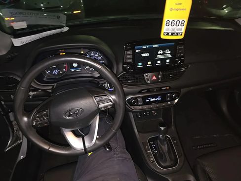Used 2018 Hyundai Elantra GT w/ Style Package 02 FWD image 16