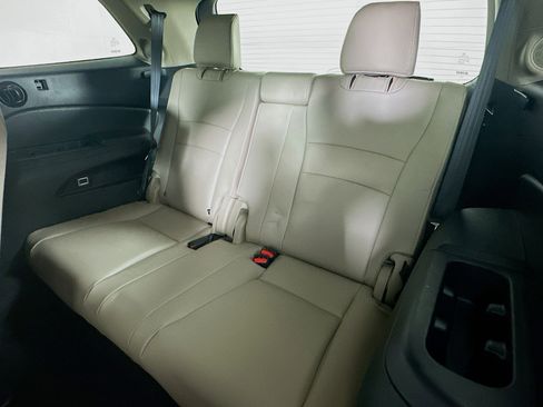 Used 2022 Honda Pilot Touring image 30