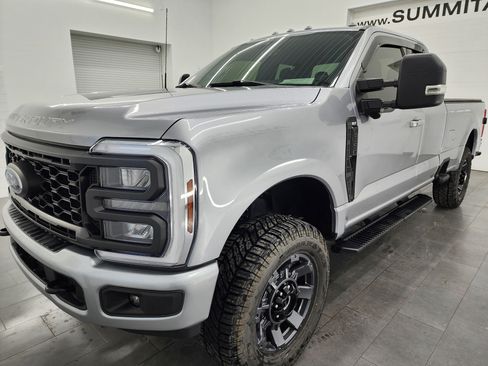 Used 2024 Ford F350 XLT w/ XLT Premium Package image 7