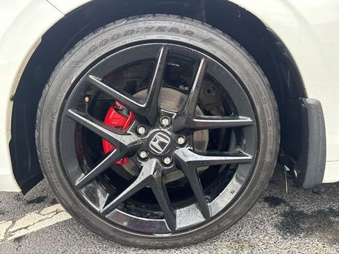 Used 2023 Honda Civic Sport image 11