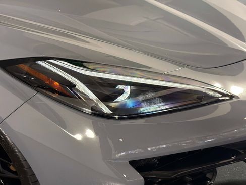 Used 2025 Chevrolet Corvette Z06 w/ Battery Protection Package image 9